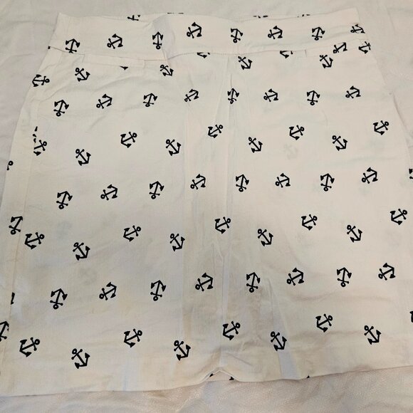 White anchor patterned Kim Rogers skort, size 12 - Picture 1 of 1